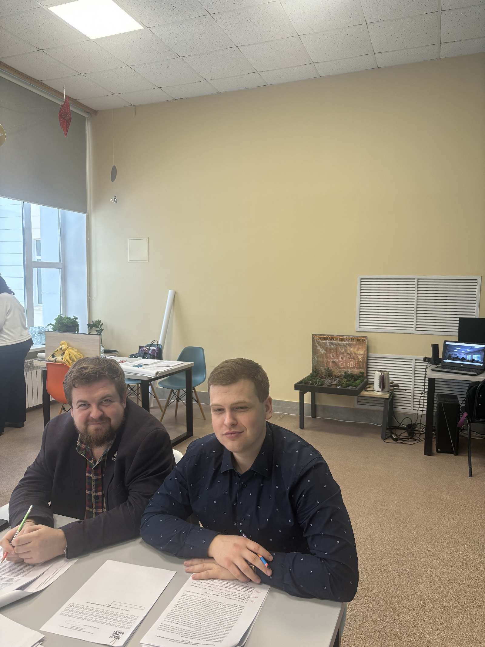 6 февраля 2026 года завершился региональный этап Всероссийской олимпиады школьников по обществознанию, в рамках которого доценты кафедры ВИиО Т.В. Гаврилова и Л.Ю. Федосеева (председатель и сопредседатель жюри) приняли участие в организации проверки работ участников олимпиады и проведении процедуры апелляции